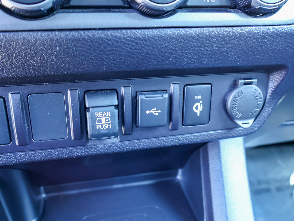 Used 2023 Toyota Tacoma TRD Sport AWD/4WD image 25