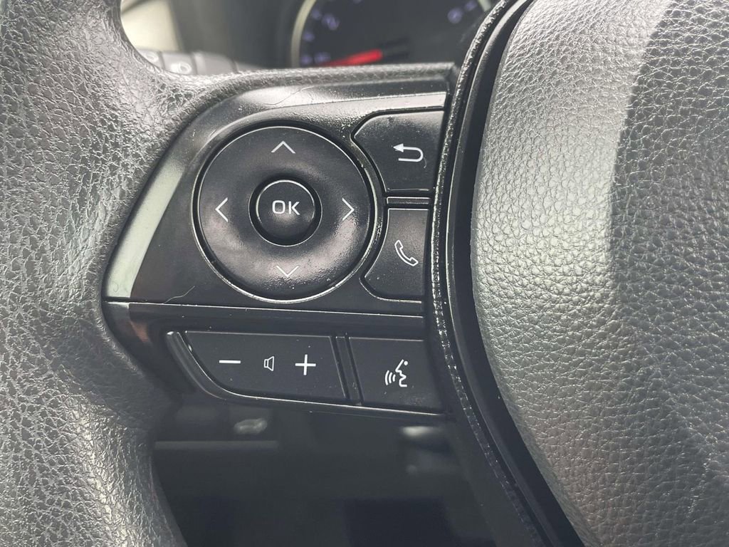 Used 2019 Toyota RAV4 XLE w/ Convenience Package image 29