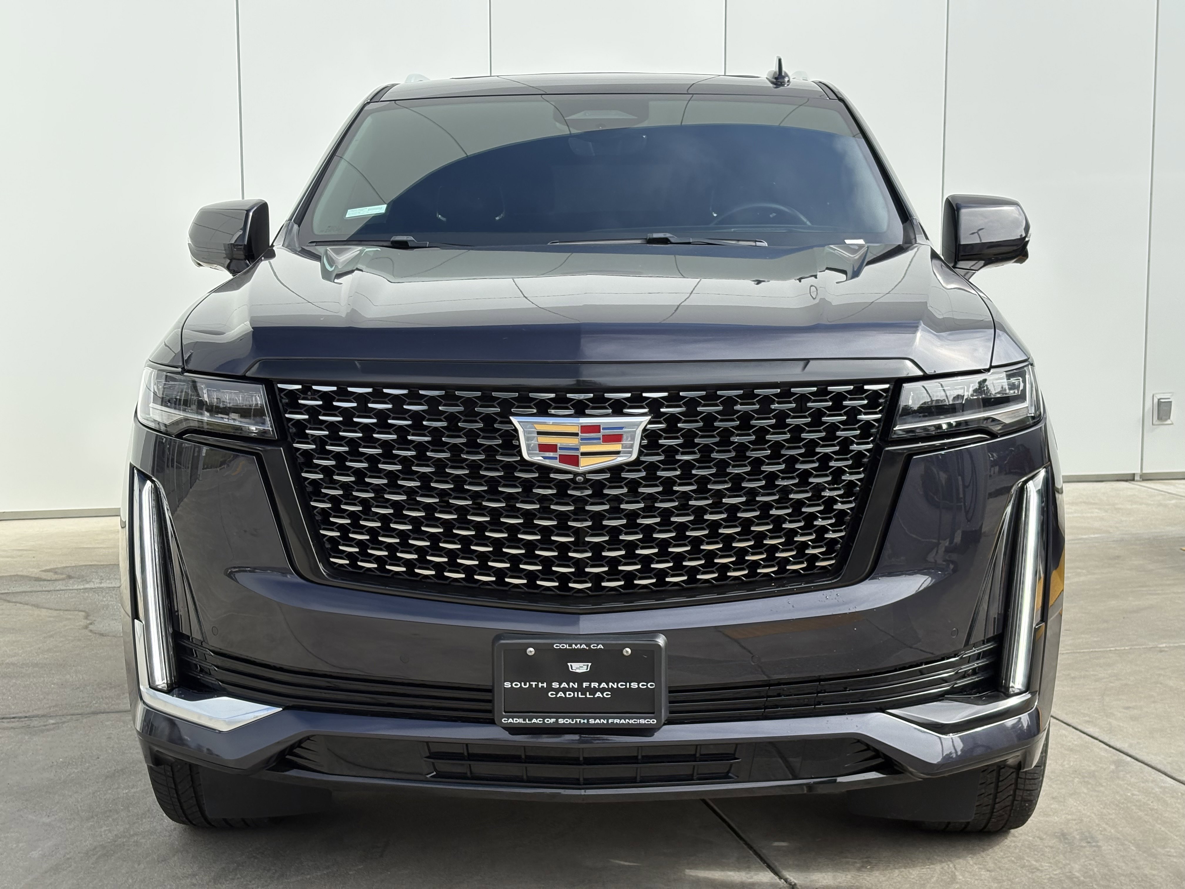 Certified 2022 Cadillac Escalade Premium Luxury image 3
