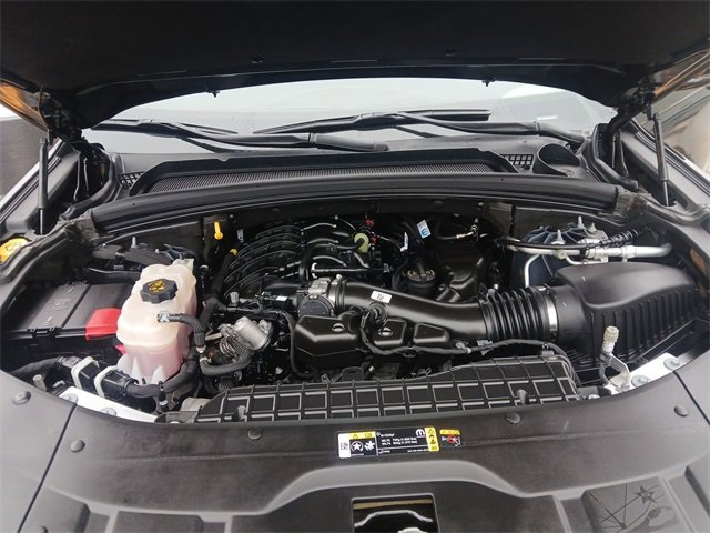 Used 2024 Jeep Grand Cherokee L Limited w/ Black Appearance Package image 27