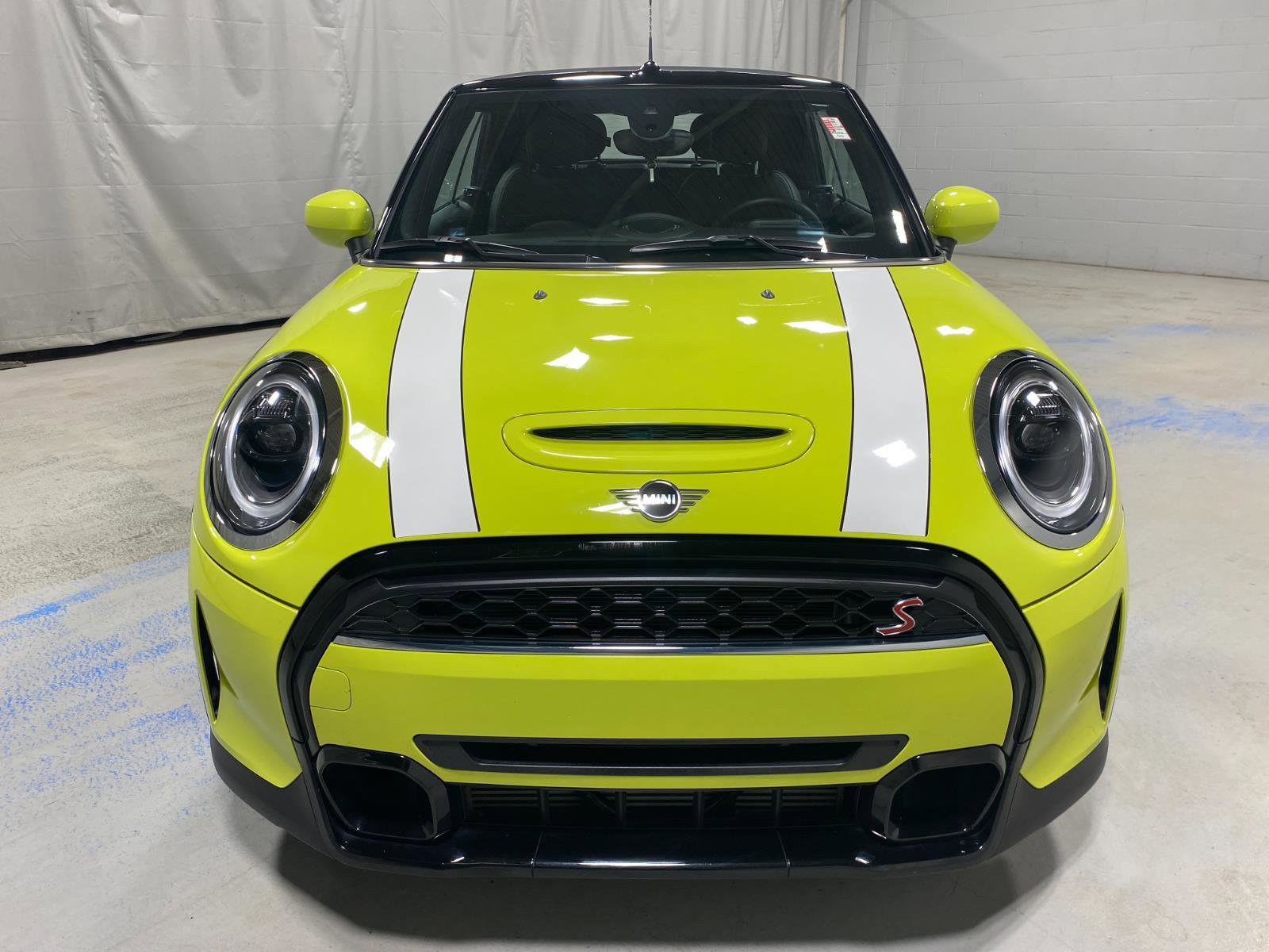 Certified 2023 MINI Cooper S image 4