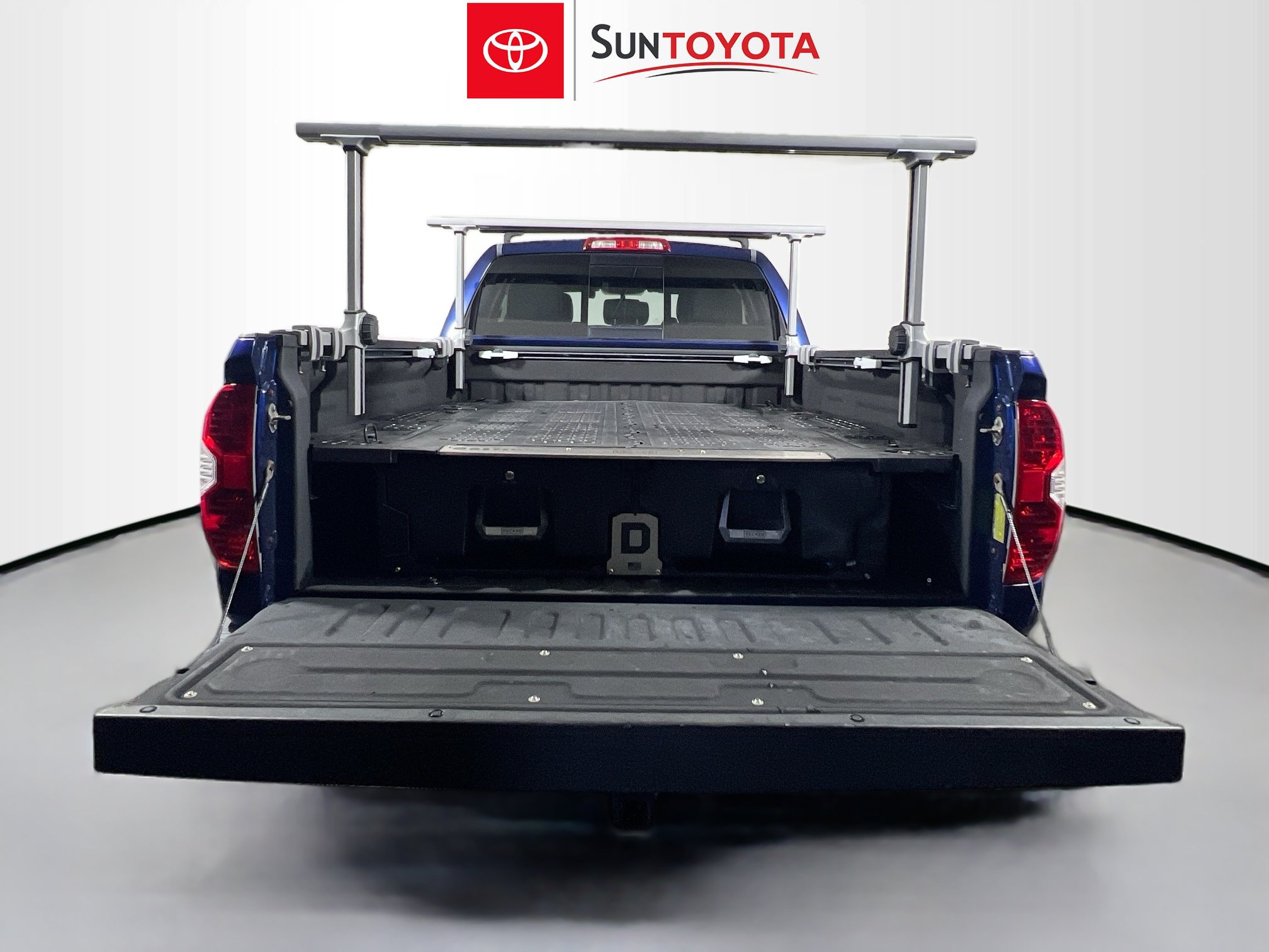 Used 2015 Toyota Tundra SR5 w/ TRD Off Road Package AWD/4WD image 33
