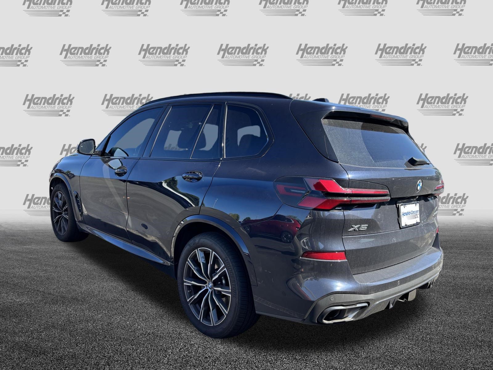 Certified 2024 BMW X5 xDrive40i w/ M Sport Package AWD/4WD image 9