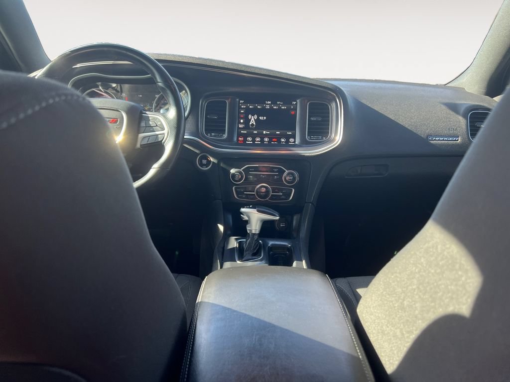 Used 2018 Dodge Charger R/T RWD image 10