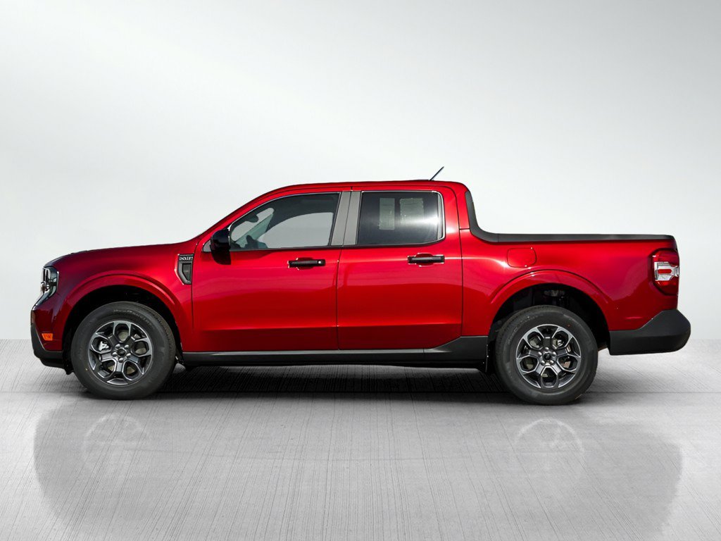 New 2026 Ford Maverick XLT w/ Equipment Group 301A AWD/4WD image 3