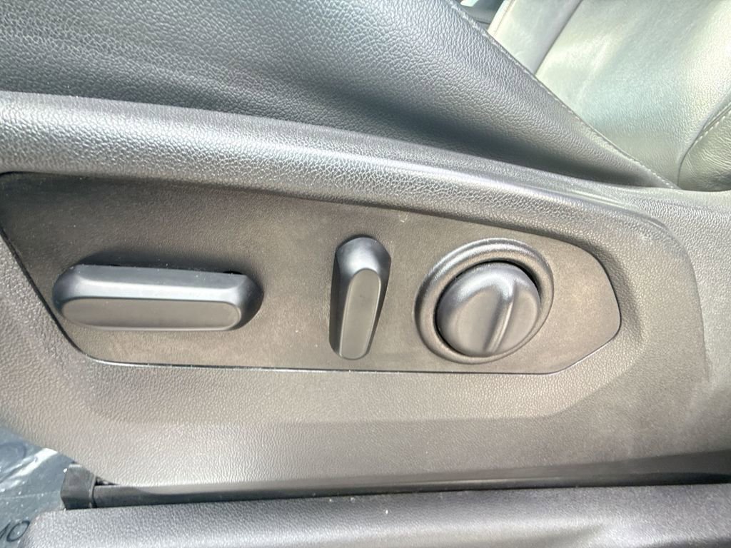 Used 2020 Chevrolet Silverado 1500 RST AWD/4WD image 14