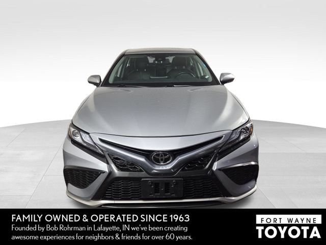 Used 2024 Toyota Camry XSE FWD image 3