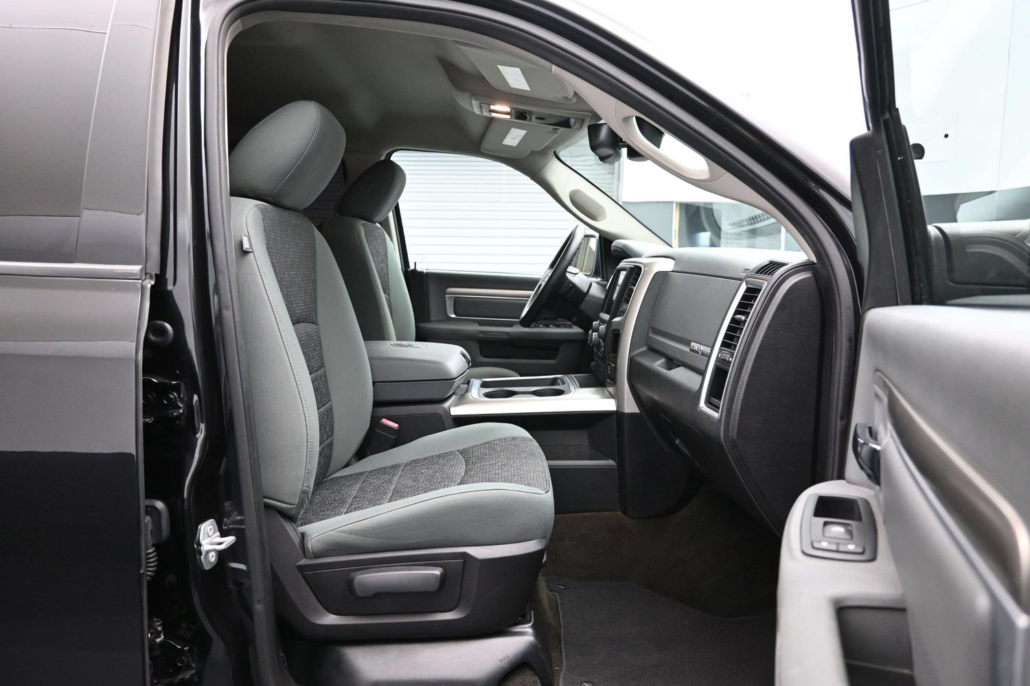 Used 2016 RAM 1500 Lone Star RWD image 13
