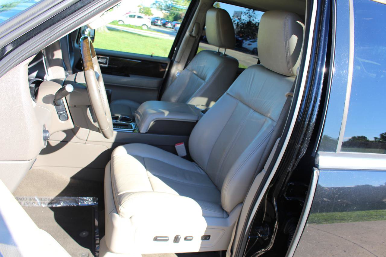 Used 2016 Lincoln Navigator L Select AWD/4WD image 15