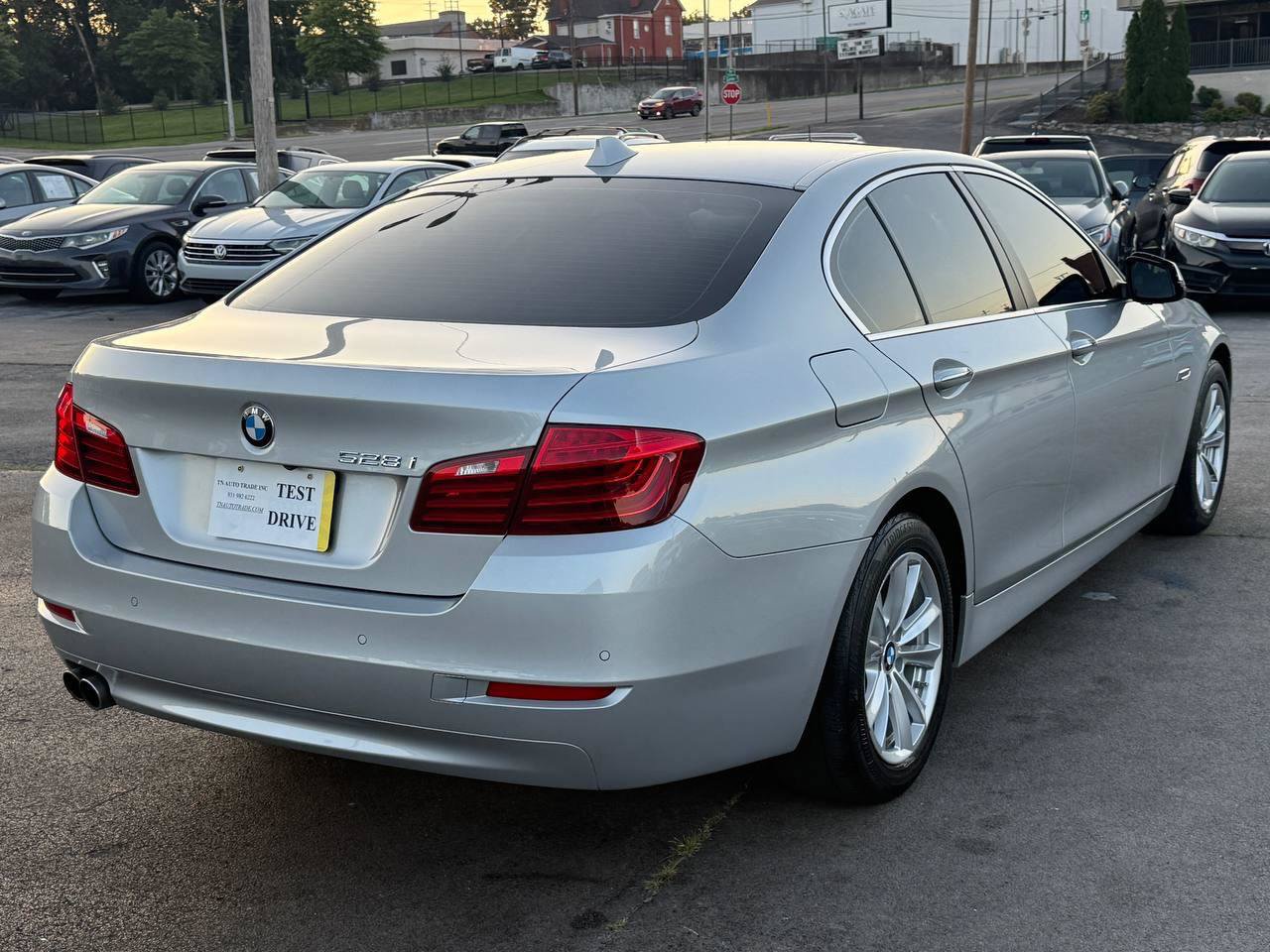 Used 2014 BMW 528i Sedan RWD image 10