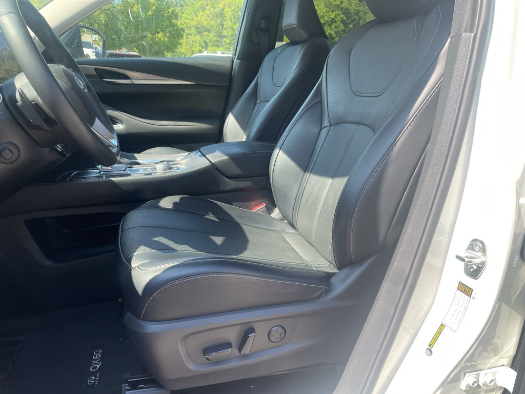 Used 2023 INFINITI QX60 Luxe w/ Vision Package AWD/4WD image 8