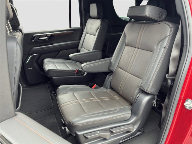 Certified 2025 Chevrolet Suburban High Country w/ Sun And Tow Package image 14