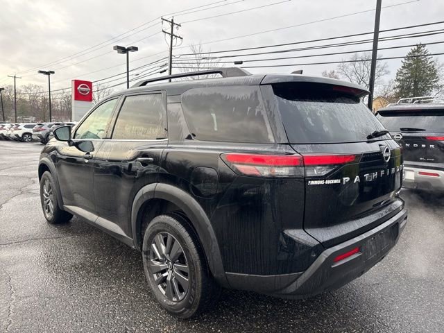 Certified 2023 Nissan Pathfinder SV image 5