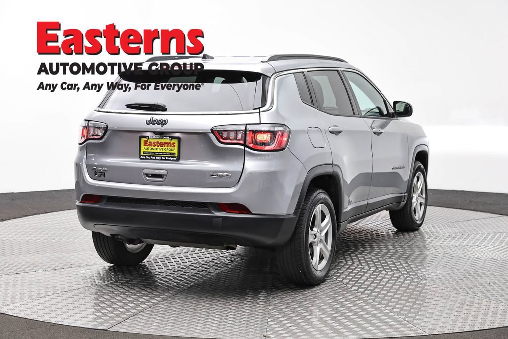 Used 2024 Jeep Compass Latitude AWD/4WD image 5