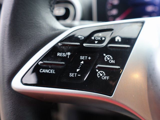 Used 2025 Mercedes-Benz C 300 4MATIC Sedan image 30