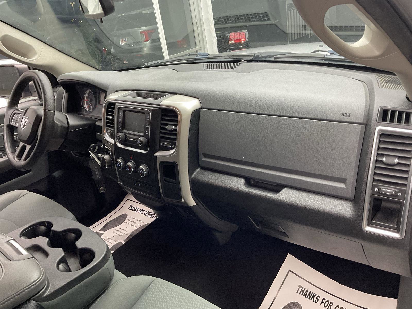 Used 2016 RAM 1500 Classic SLT image 12