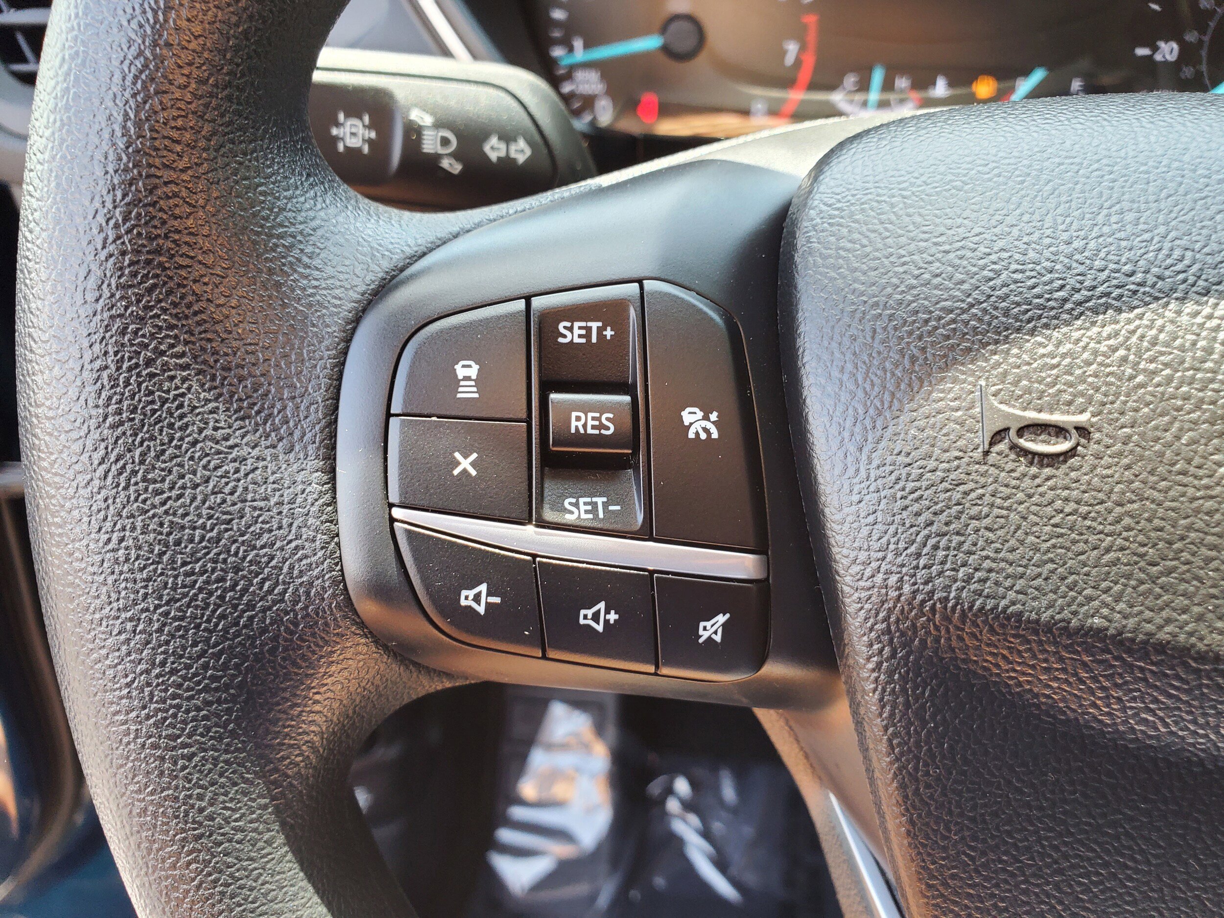 Used 2020 Ford Escape SE AWD/4WD image 16