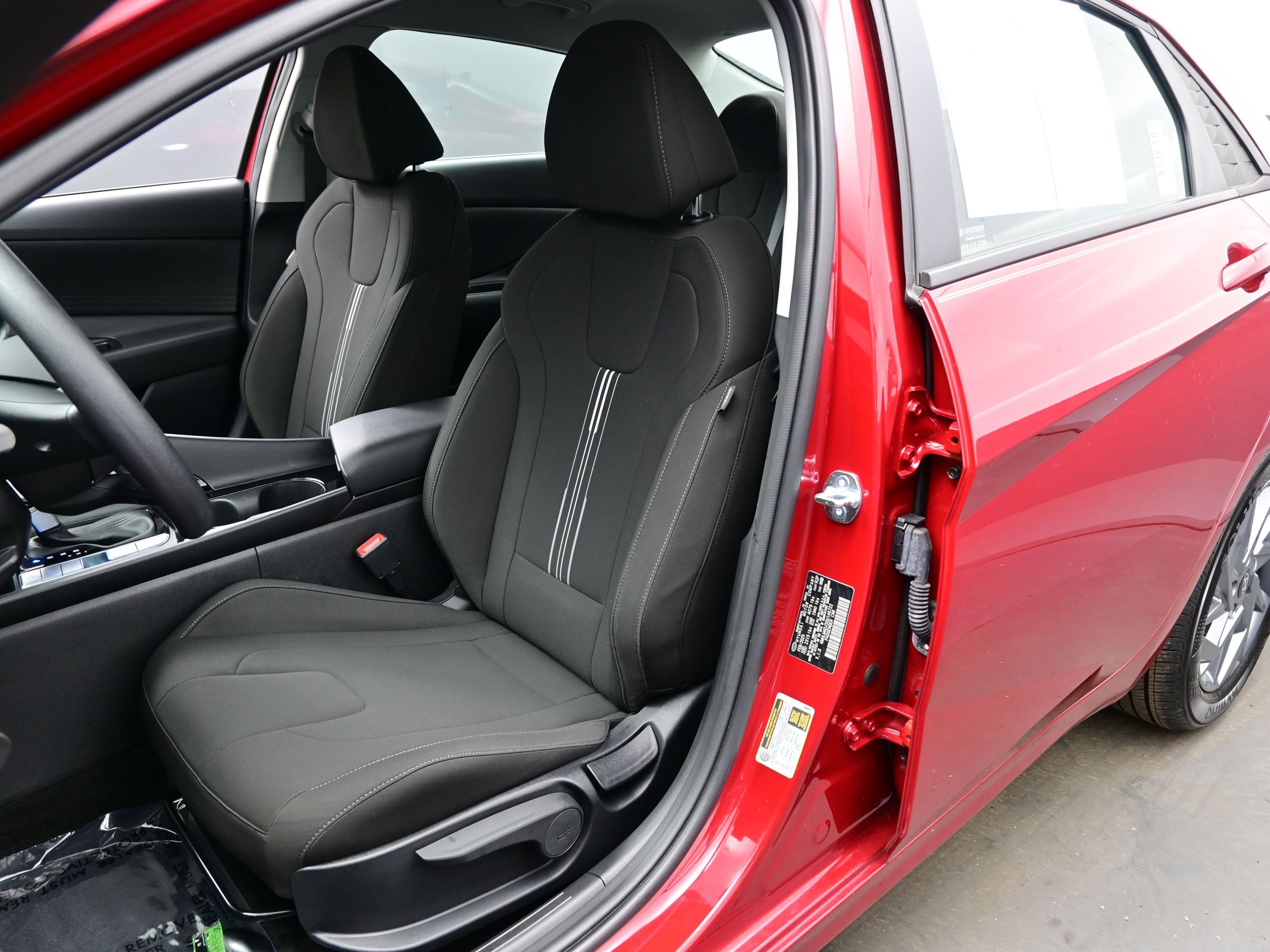 Certified 2025 Hyundai Elantra Blue image 11