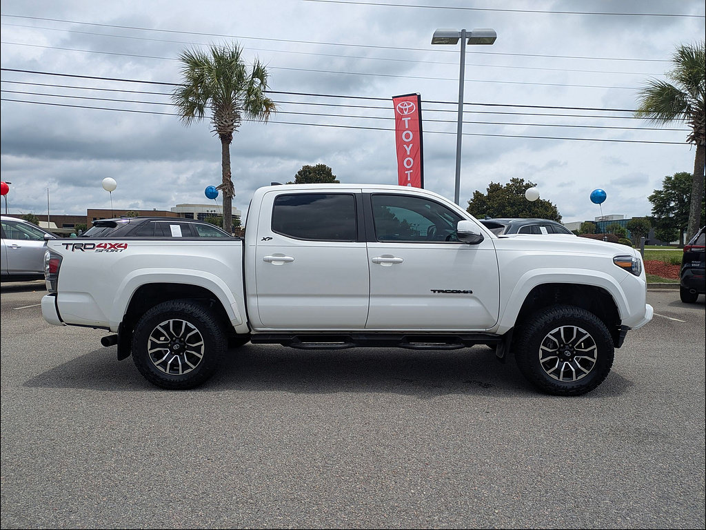 Used 2022 Toyota Tacoma TRD Sport w/ TRD Premium Sport Package AWD/4WD image 2