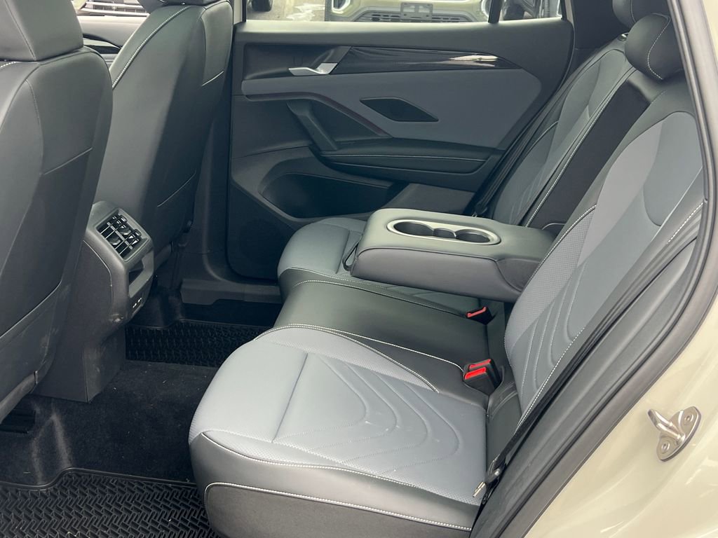 New 2026 Volkswagen Tiguan SE R-Line image 17