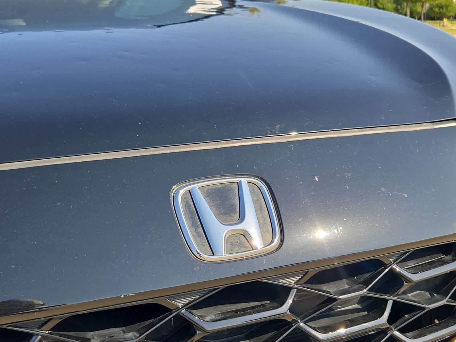 Used 2023 Honda HR-V EX-L image 10