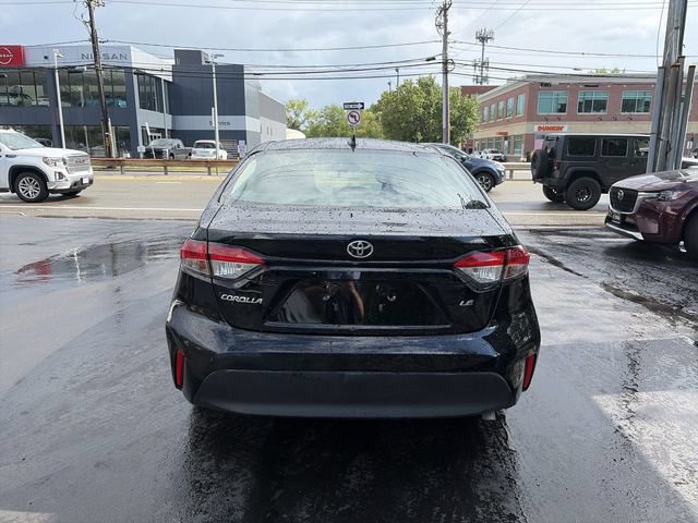Used 2025 Toyota Corolla LE FWD image 7