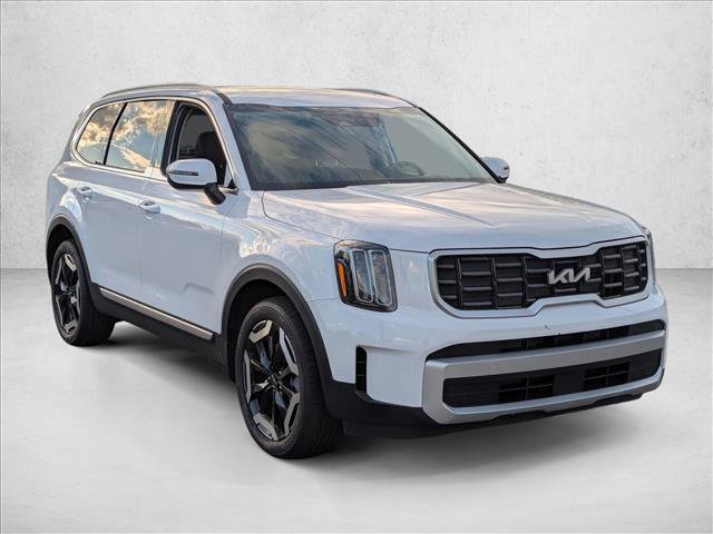 Used 2024 Kia Telluride S w/ S Sunroof Package image 3