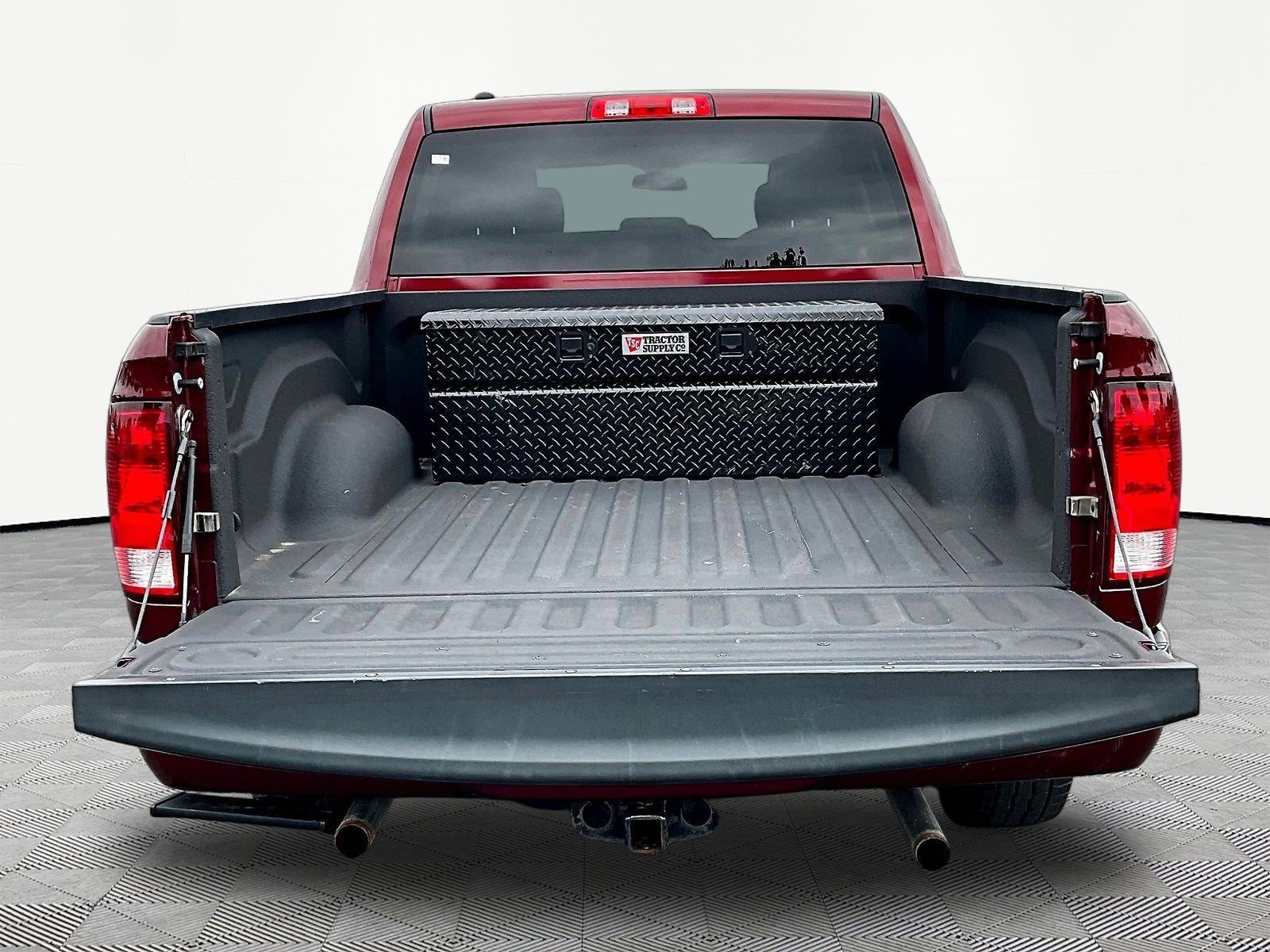 Used 2017 RAM 1500 Express RWD image 7