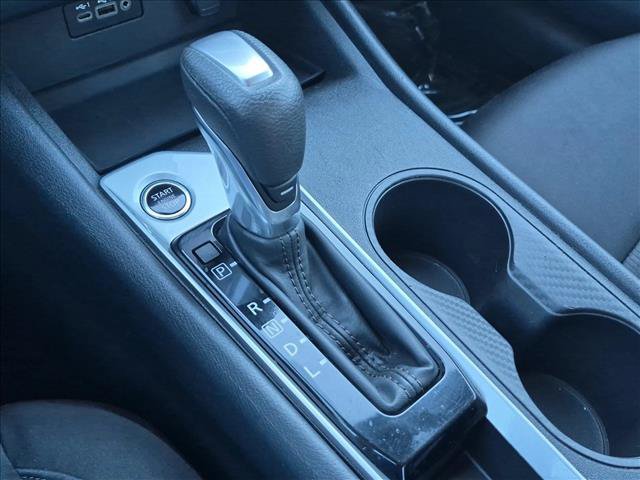 Used 2025 Nissan Altima 2.5 SV FWD image 13