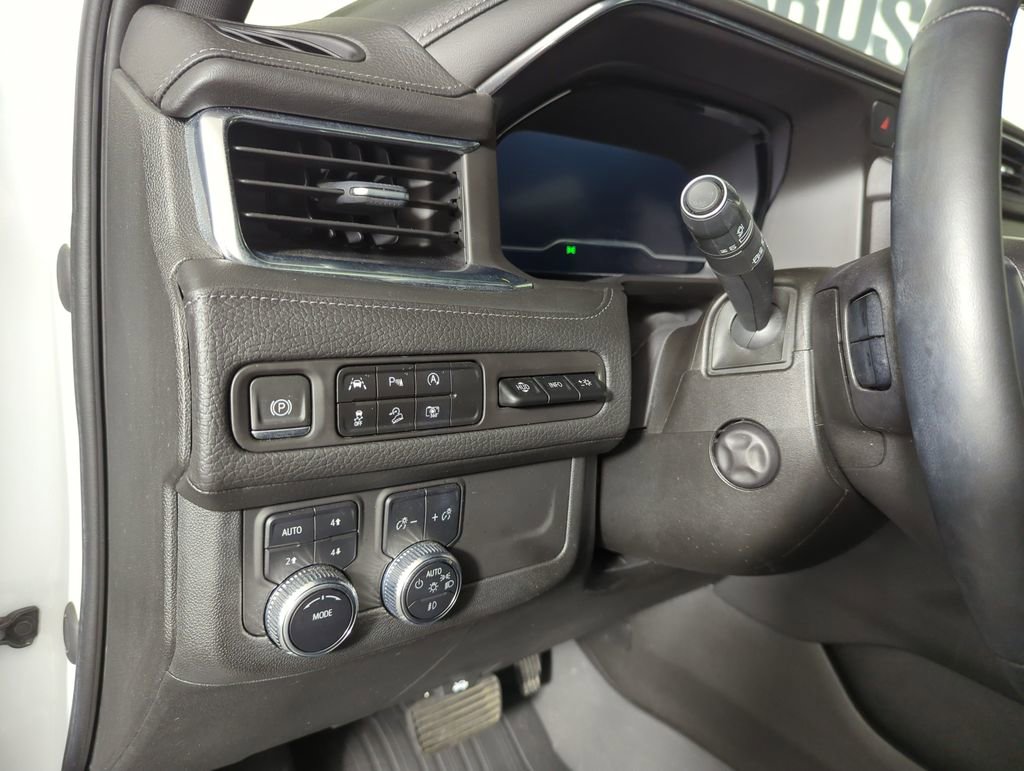 Used 2023 GMC Yukon Denali w/ LPO, Floor Liner Package image 26