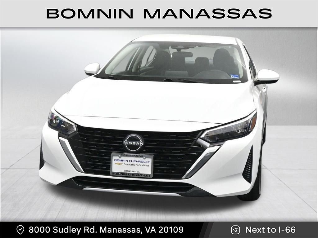 Used 2025 Nissan Sentra SV w/ Trunk Package FWD image 8