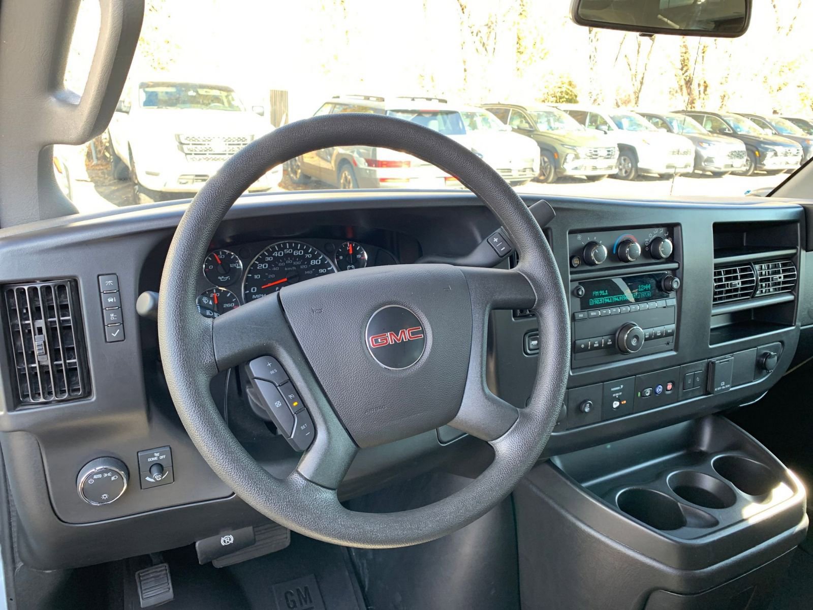 Used 2025 GMC Savana 3500 LT w/ LT Preferred Equipment Group image 33