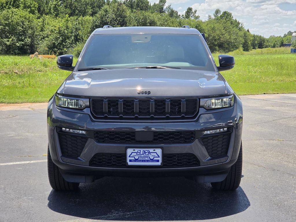 New 2026 Jeep Grand Cherokee Limited w/ Limited Altitude Package RWD image 2