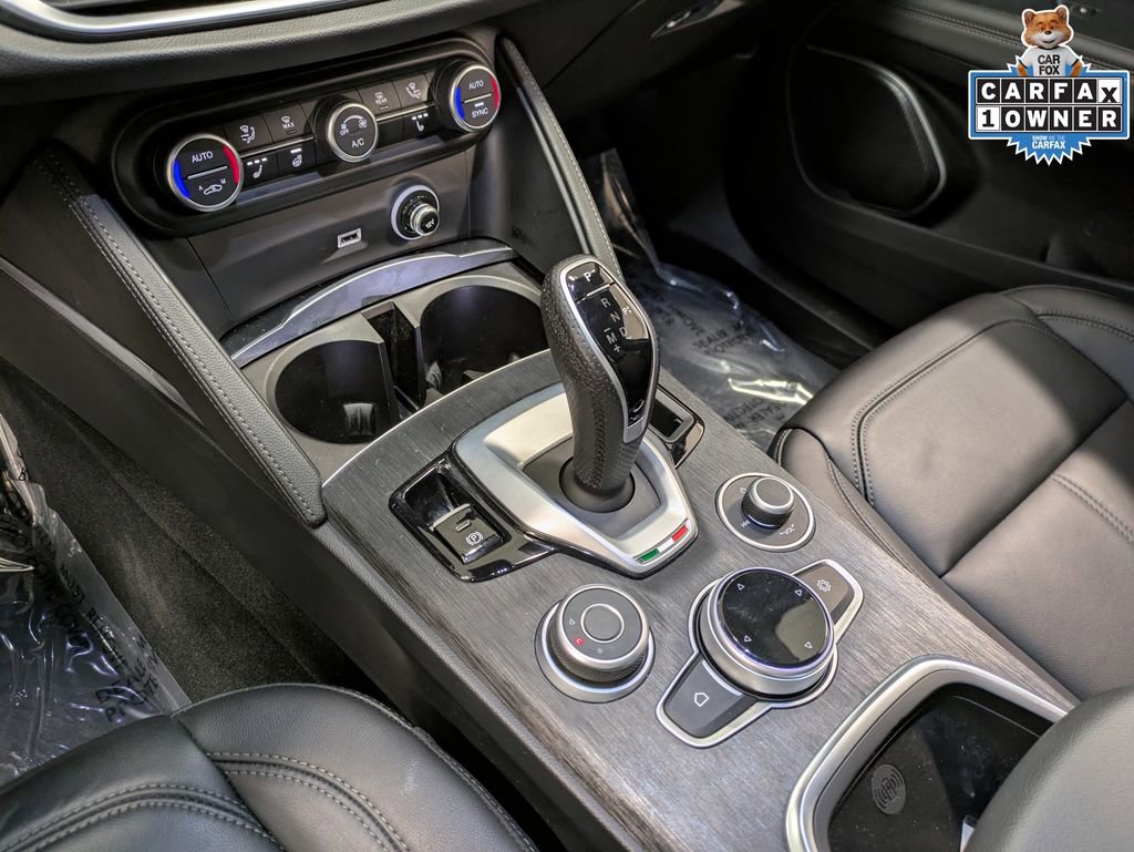 Used 2023 Alfa Romeo Stelvio Sprint image 15