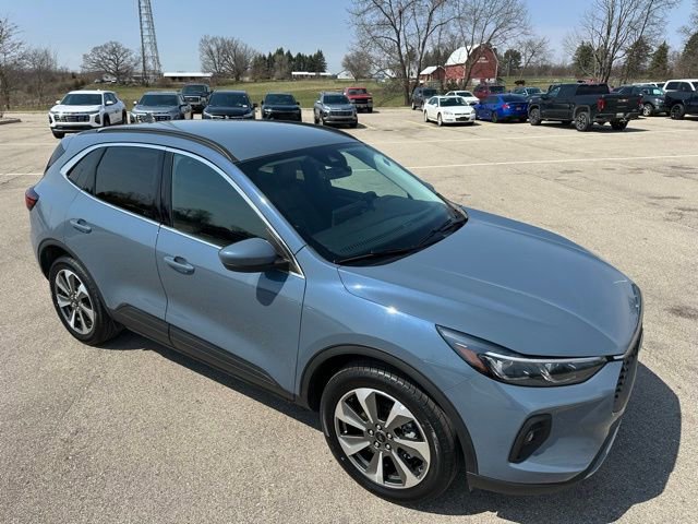 Used 2025 Ford Escape Platinum AWD/4WD image 12