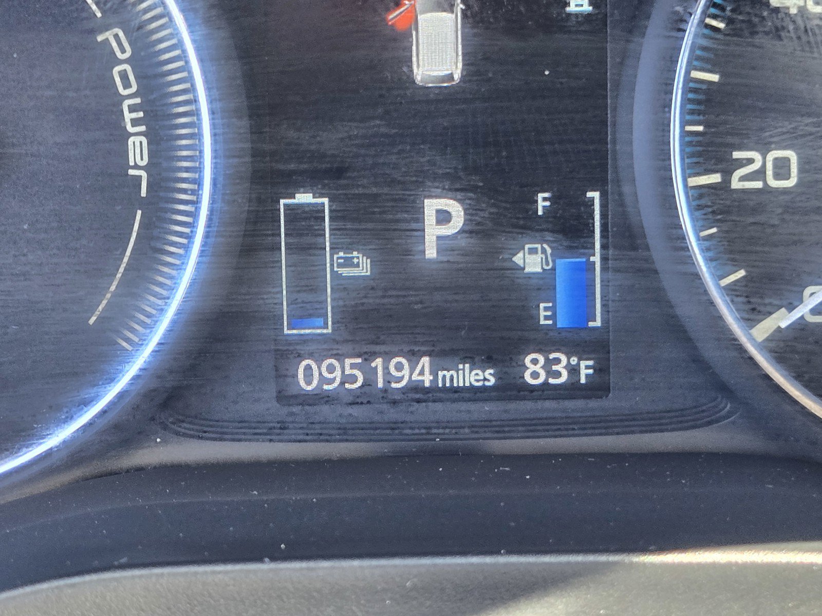 Used 2018 Mitsubishi Outlander 4WD Plug-In Hybrid image 24