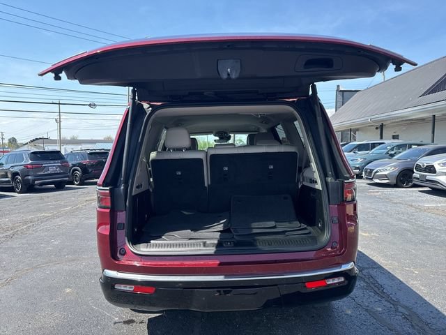 Used 2023 Jeep Wagoneer Series III w/ Convenience Group I AWD/4WD image 20