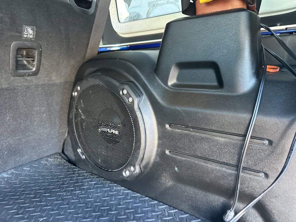 Used 2019 Jeep Wrangler Unlimited Sahara image 12