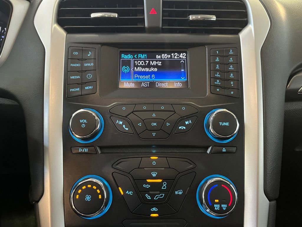 Used 2013 Ford Fusion SE FWD image 15