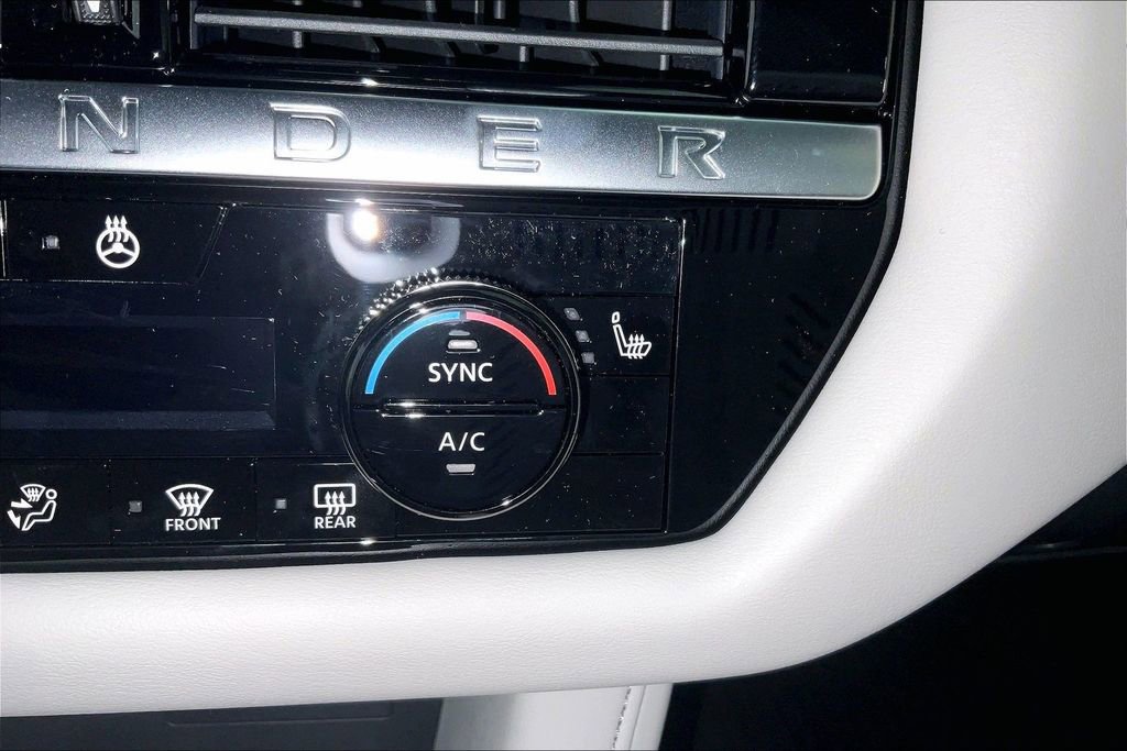 New 2026 Nissan Pathfinder SL image 42