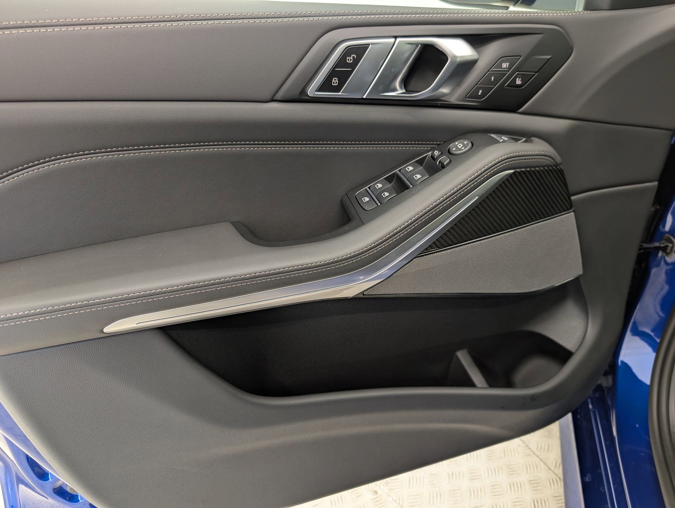 New 2026 BMW X5 M60i w/ Executive Package image 14