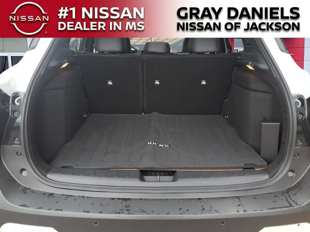 Certified 2025 Nissan Kicks SR AWD/4WD image 11