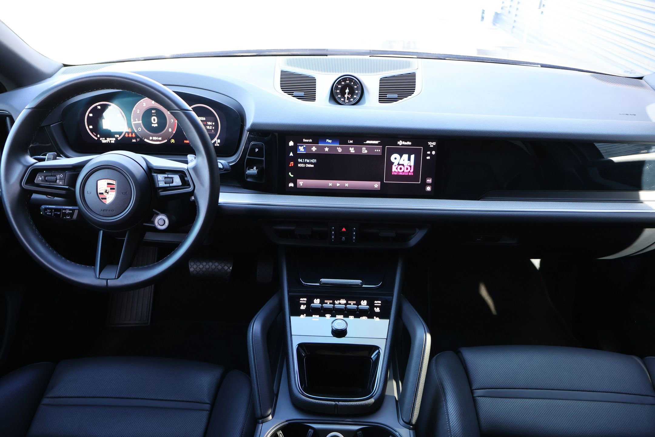 Certified 2024 Porsche Cayenne image 23