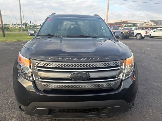 Used 2015 Ford Explorer XLT w/ Equipment Group 202B AWD/4WD image 2