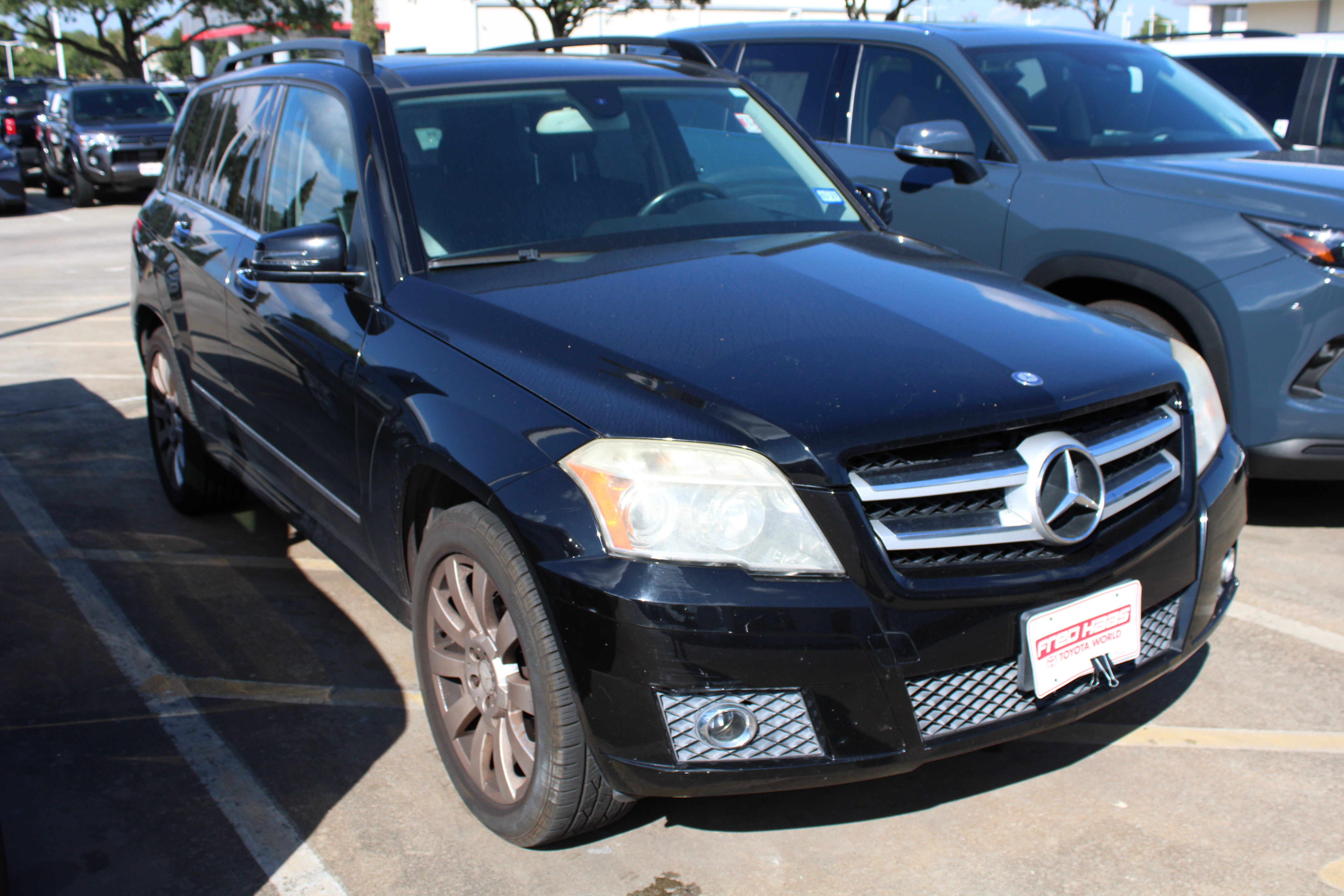 Used 2012 Mercedes-Benz GLK 350 2WD image 2