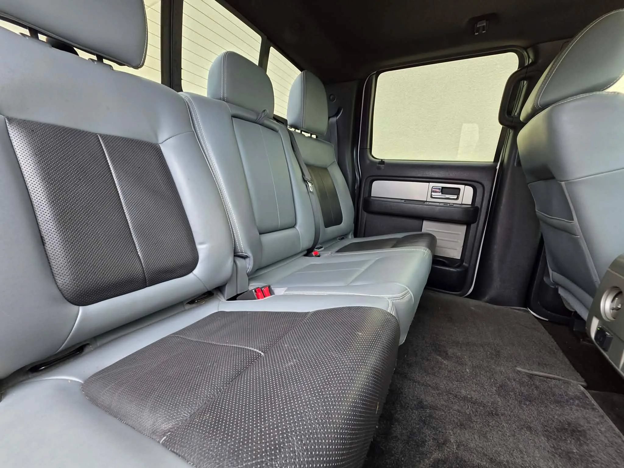 Used 2011 Ford F150 Lariat Limited RWD image 15