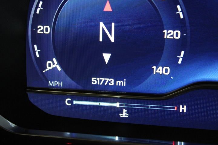 Used 2023 Chevrolet Suburban High Country image 6