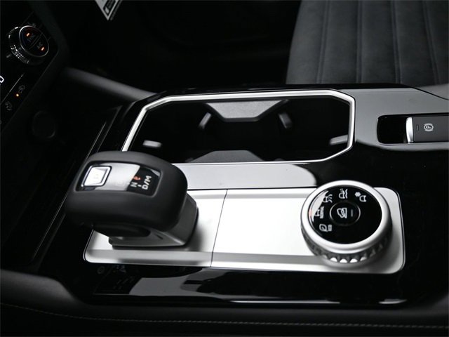 New 2025 Mitsubishi Outlander SE image 23