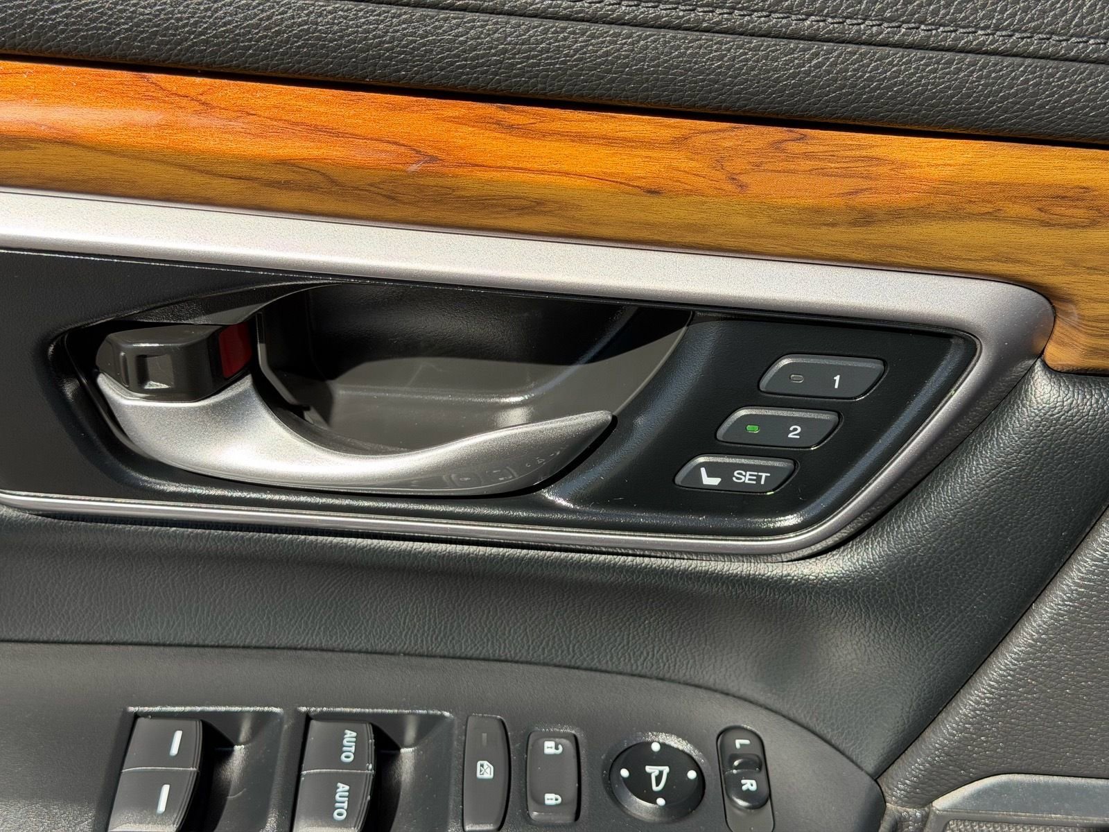 Used 2022 Honda CR-V Touring image 18