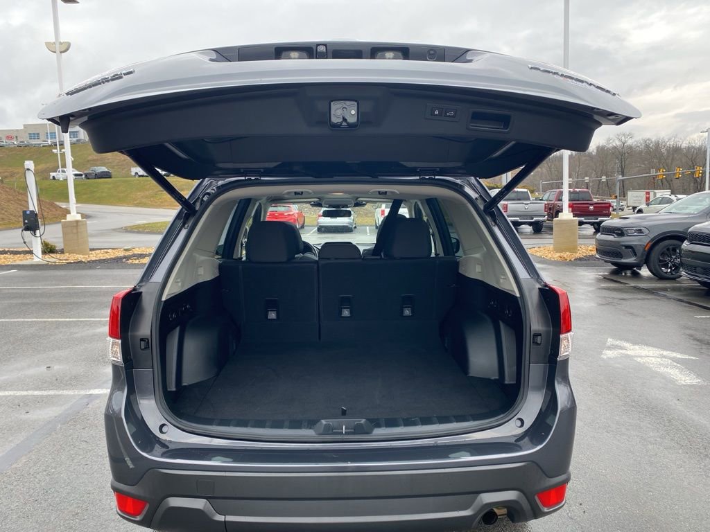 Used 2022 Subaru Forester Premium image 15